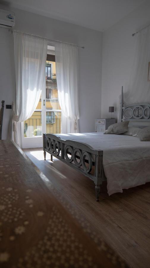 Apartment Beautiful Floral On Navigli Milan