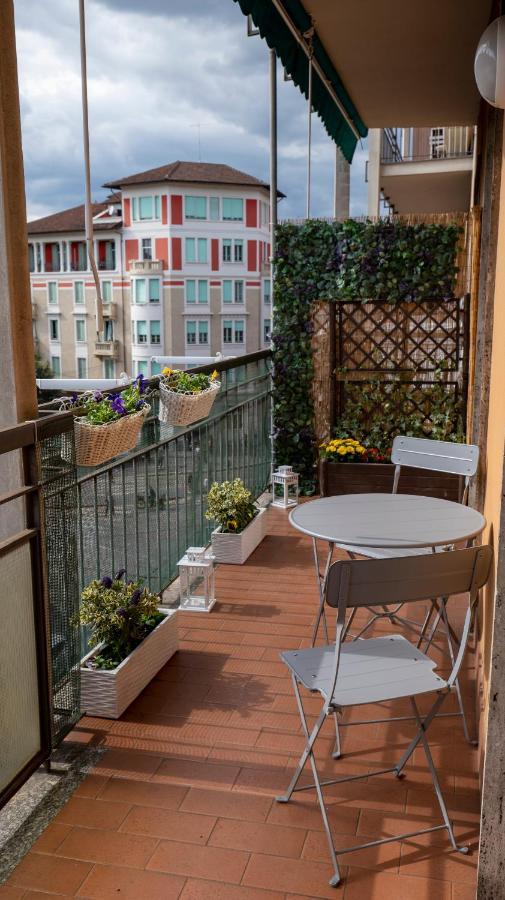 Beautiful Floral On Navigli Apartment *