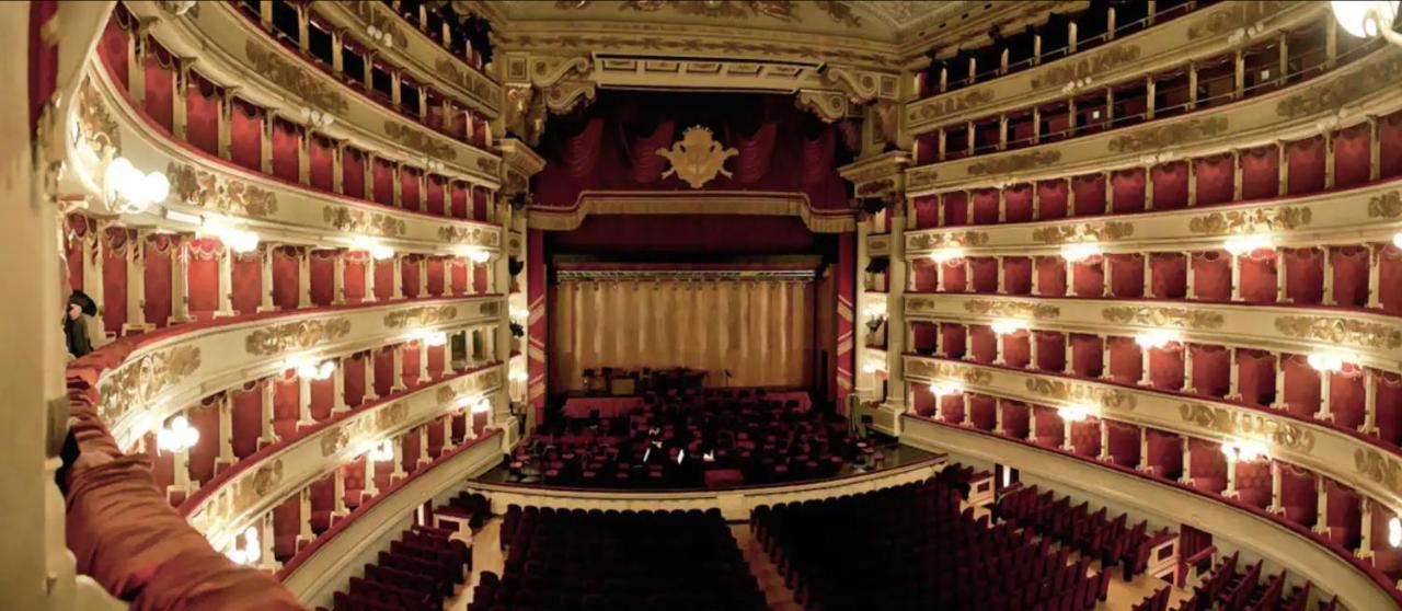 Lussuoso Attico Con Garage Gratis Vicino Al Duomo E Allo Ieo Apartment Milan