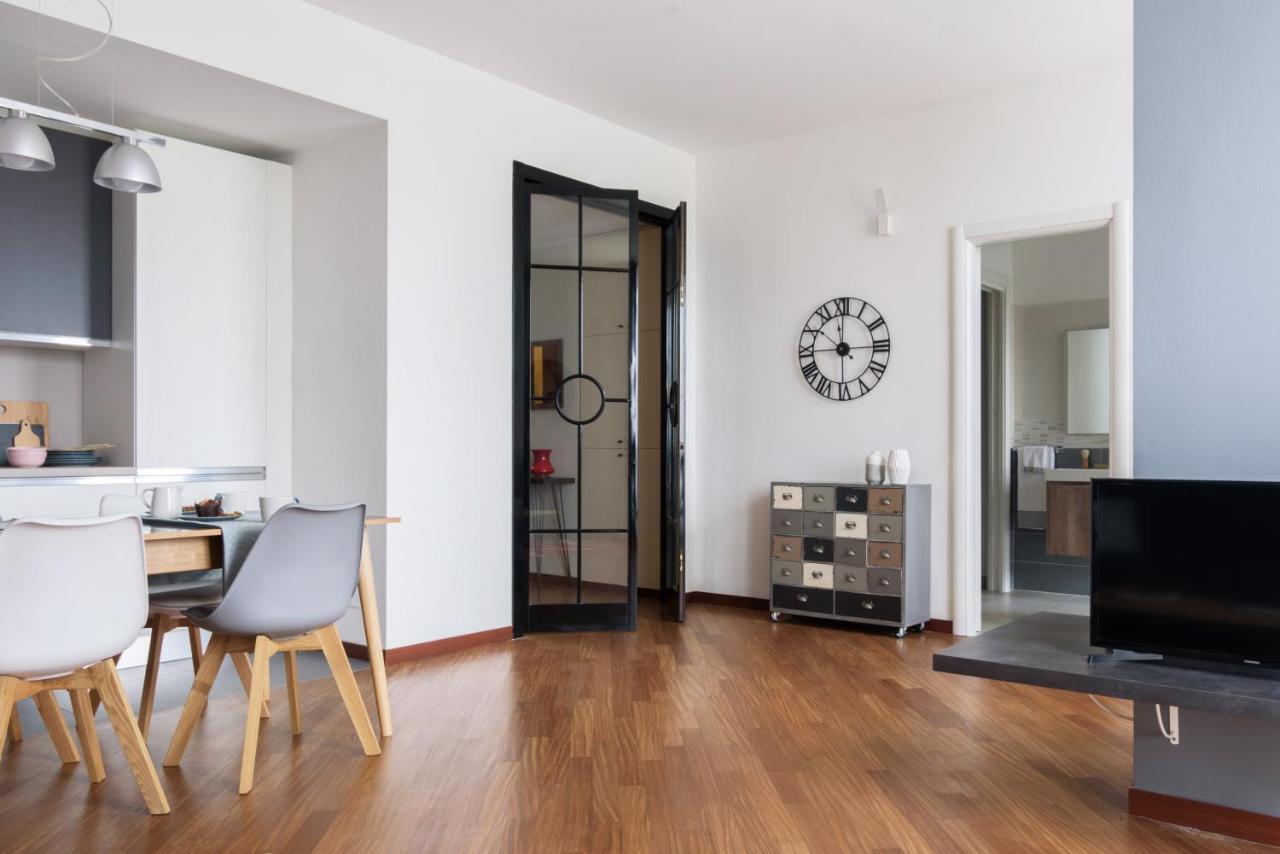 Joivy Superb Flat With Office Apartment Milan