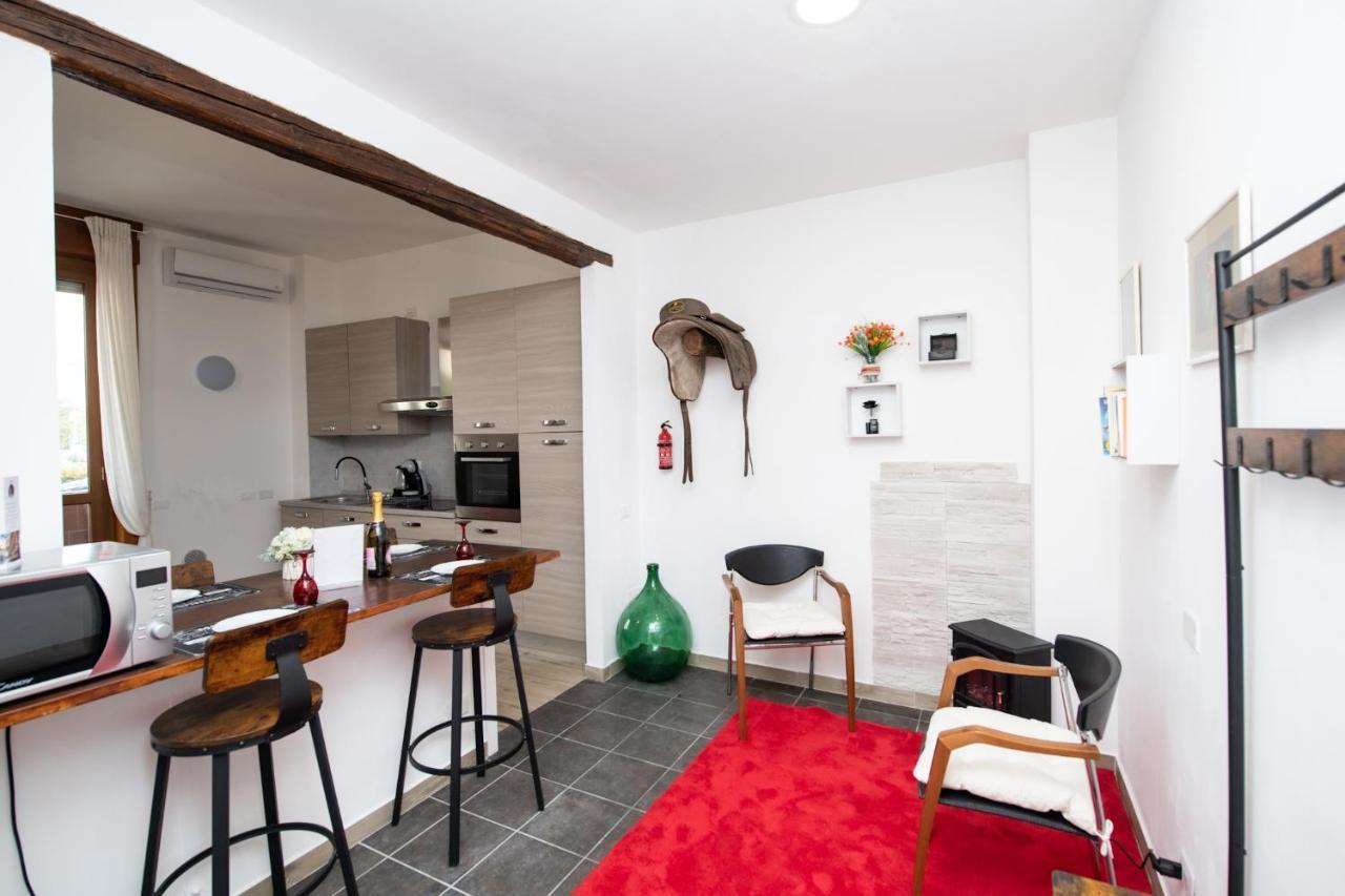 Apartment ! Industrial ! Wifi - Metro 5 Minuti - Caminetto *
