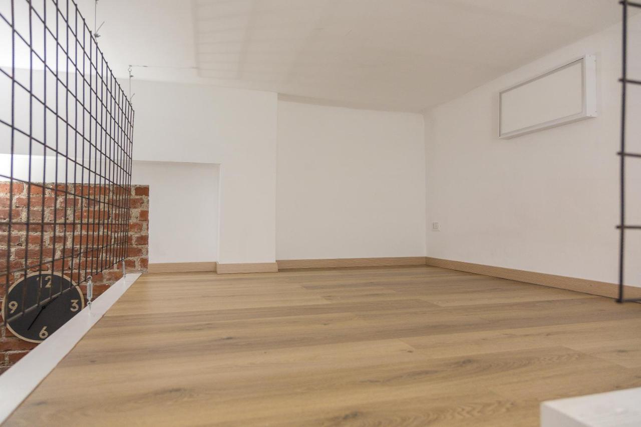 Volvinioone Monolocale Uso Esclusivo In Cermenate Apartment Milan