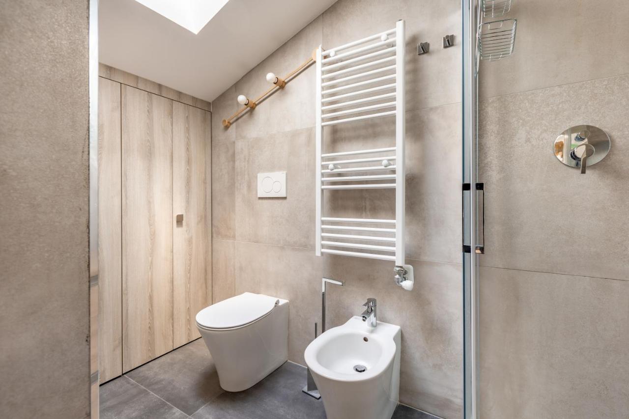 Cozy W/parking 5 Min Walk From The Bus Stop Apartment *