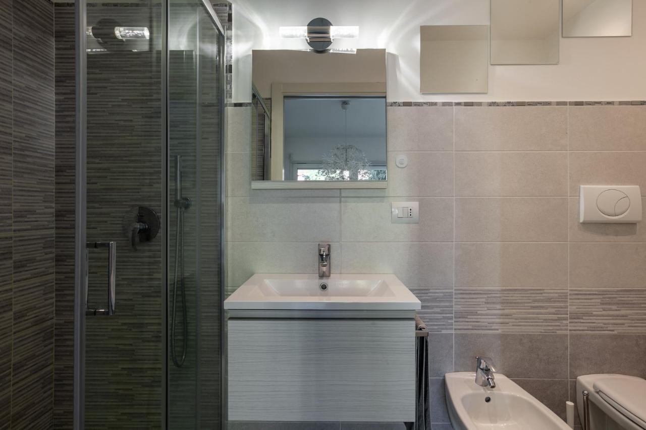 Luxury With Terrace - Forze Armate Milão
