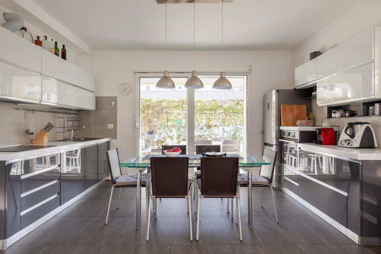 Luxury With Terrace - Forze Armate Apartamento