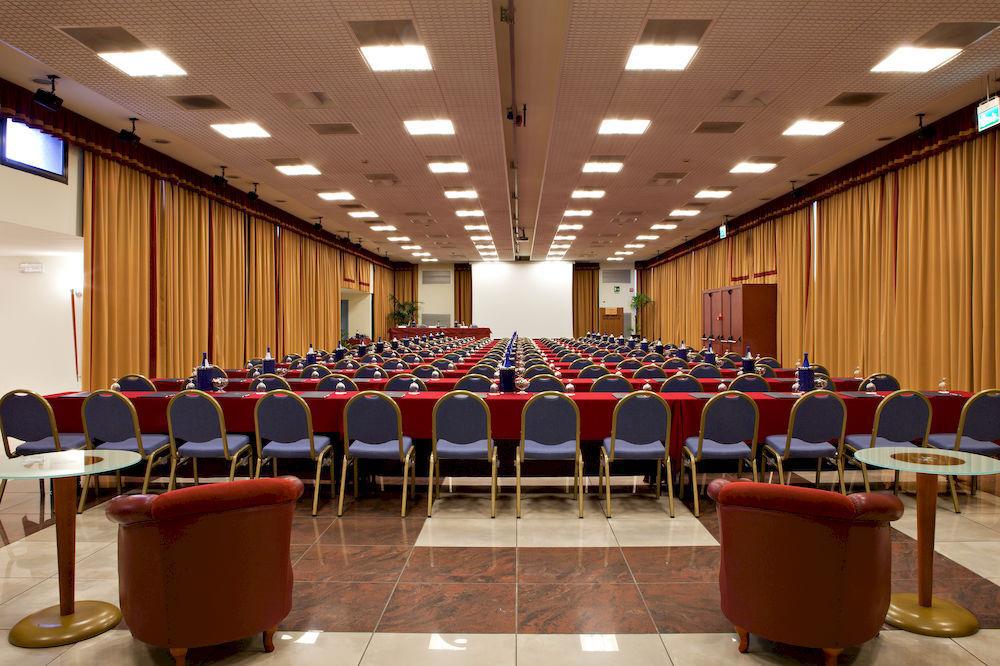 Atahotel Executive Hotel 4*