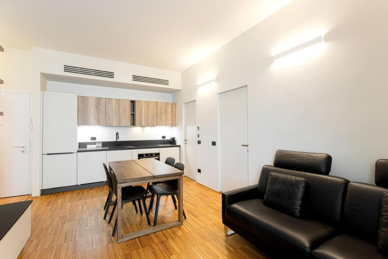 Easylife - Moderno Bilocale In Zona Porta Romana * Milão