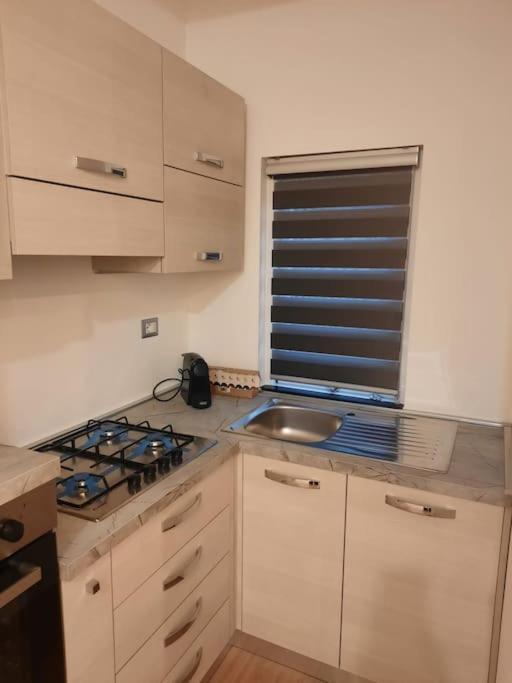 Apartment N&ghomesweethome Raffaelloelegante Ideale Affari