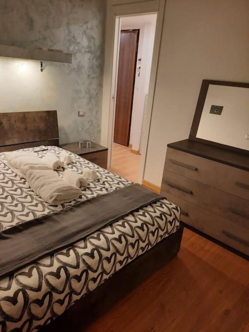 N&ghomesweethome Raffaelloelegante Ideale Affari Apartment *