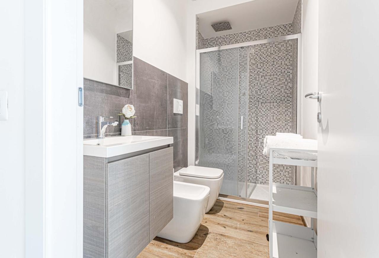 Luxnest I Porta Nuova - Via Pirelli Milão