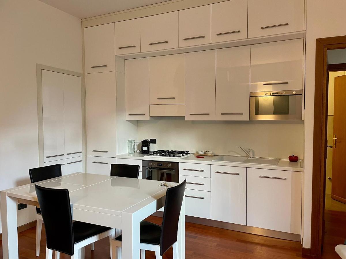 La Casa Di Ringhiera In Sarpi-sempione-moscova Milan