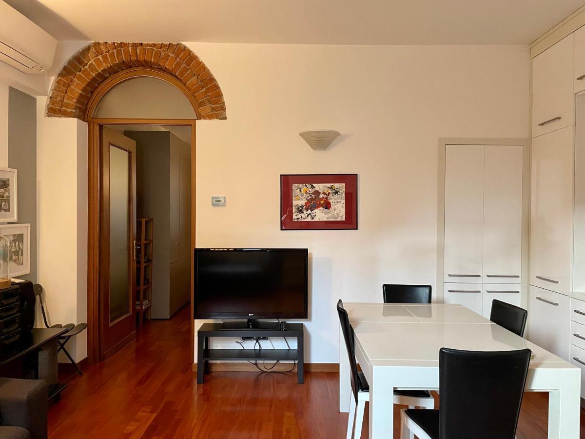 La Casa Di Ringhiera In Sarpi-sempione-moscova * Milan