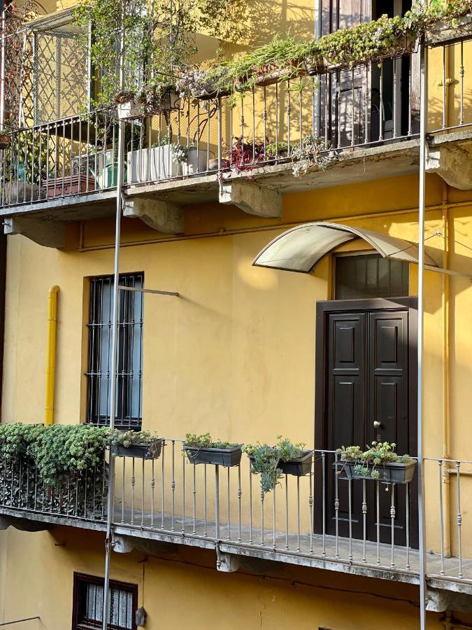 La Casa Di Ringhiera In Sarpi-sempione-moscova Apartment
