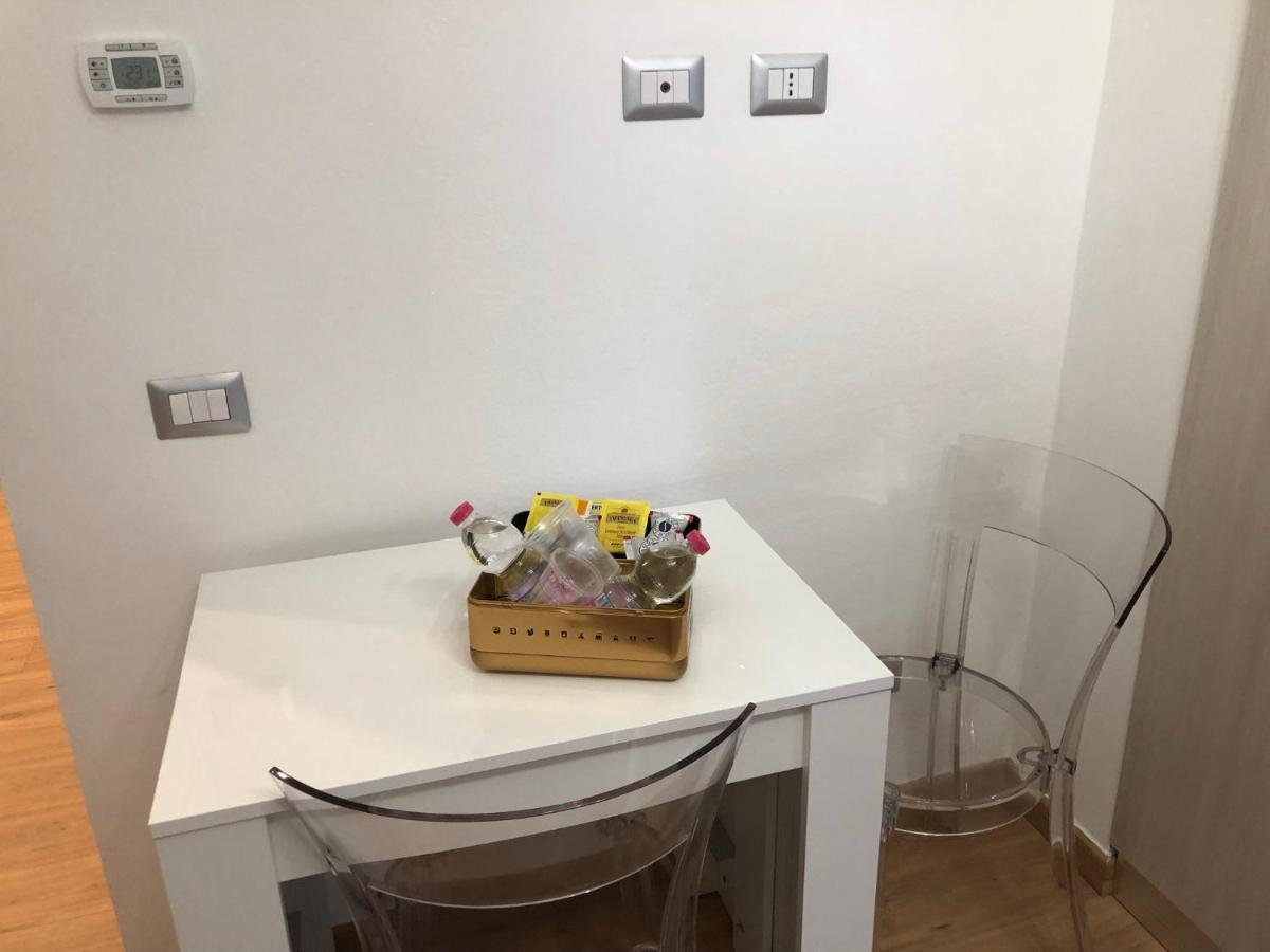 Apartment N&ghomesweethome Raffaelloelegante Ideale Affari Milan