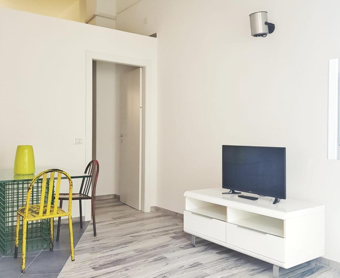 Zuretti 53 Apartment Milan