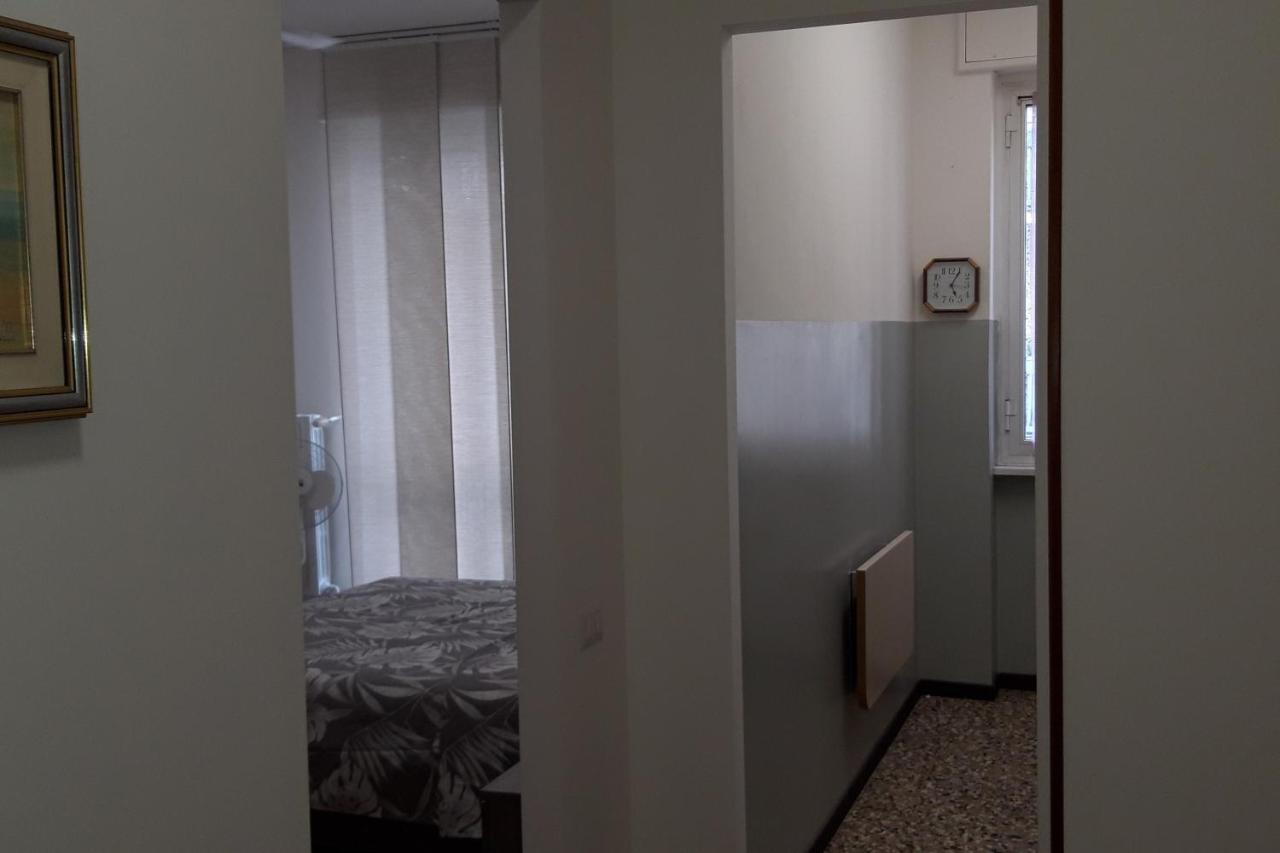 G&a House Cir 03041 * Milan