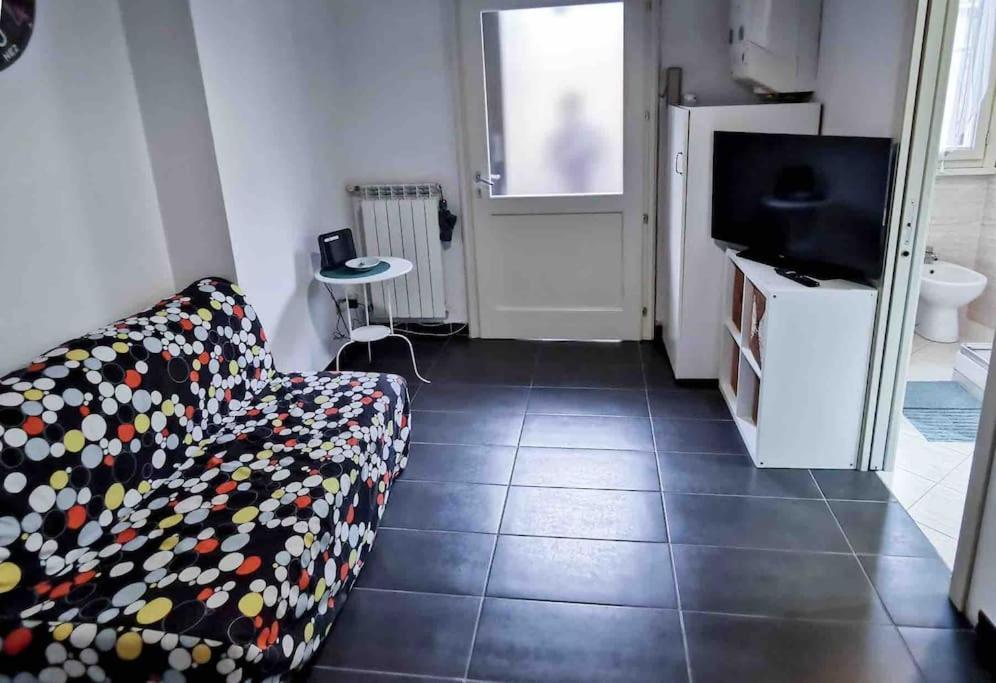 Intero Su Via Tortona-darsena-navigli Apartamento *