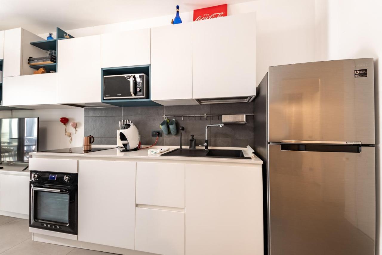 Renovated With Garden & Veranda! Apartment Milan
