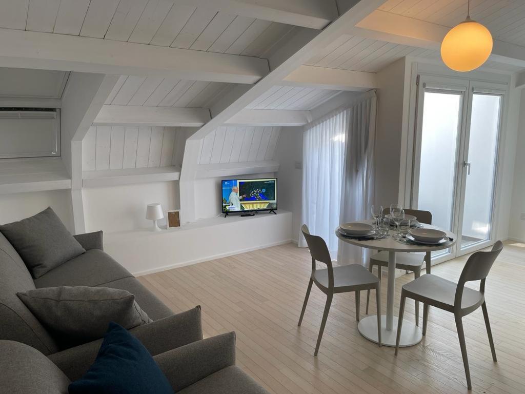 Imhome - Abruzzi Apartment *