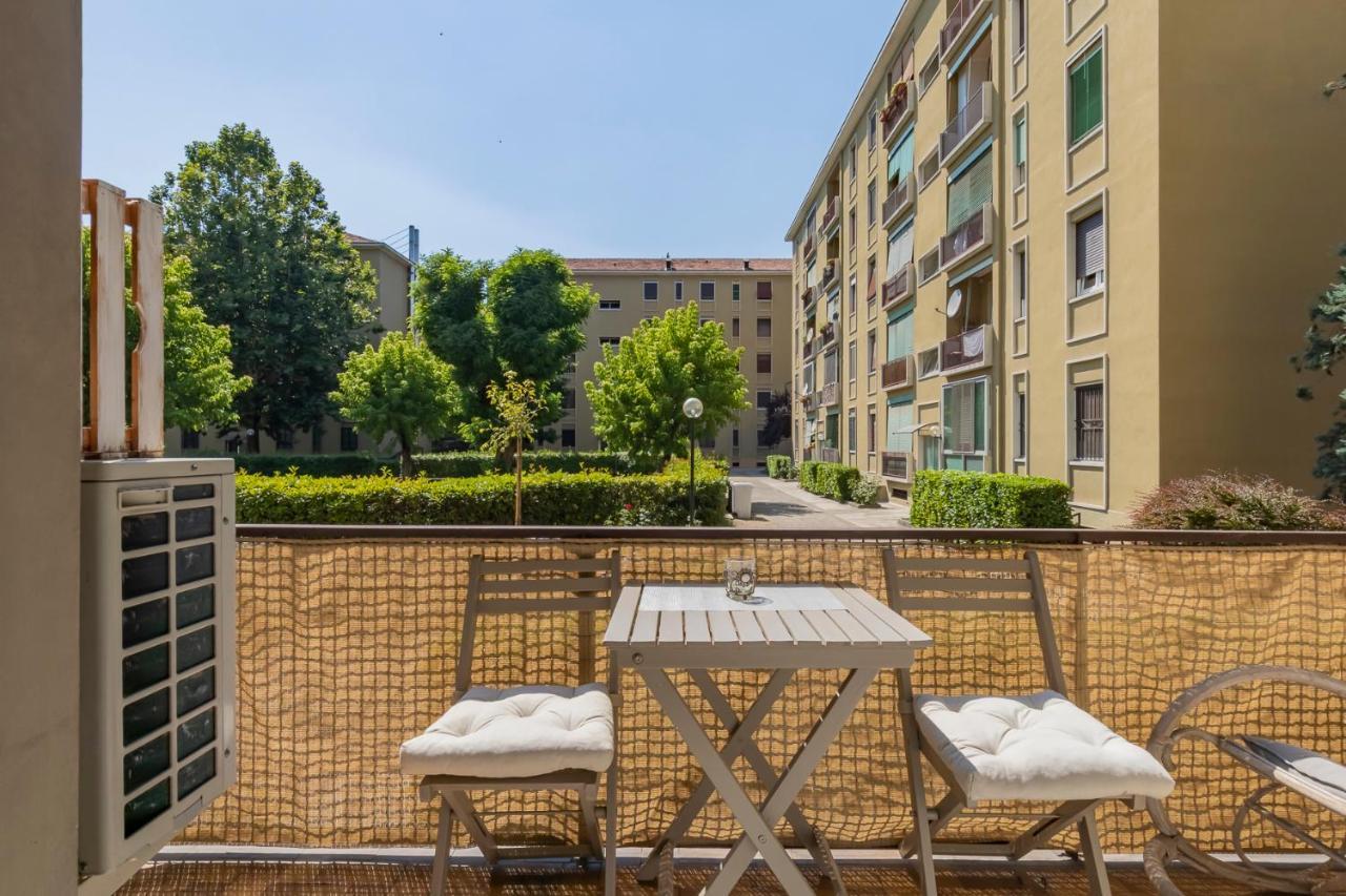 Renovated Flat Medeghino 24 Milan