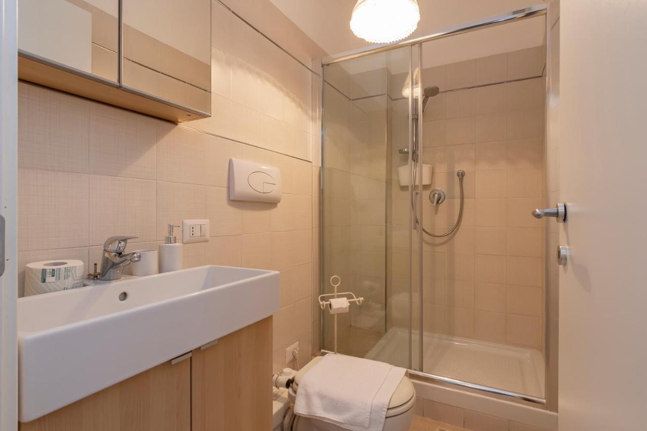 Apartment Renovated Flat Medeghino 24 Milan