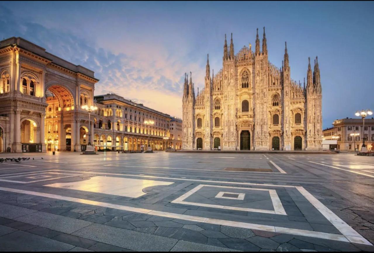 Unique Penthouse 10 Steps From Duomo Apartment *