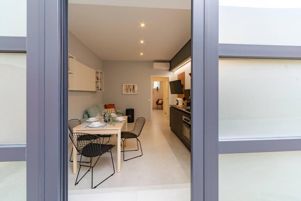 Champagne Loft Apartamento *