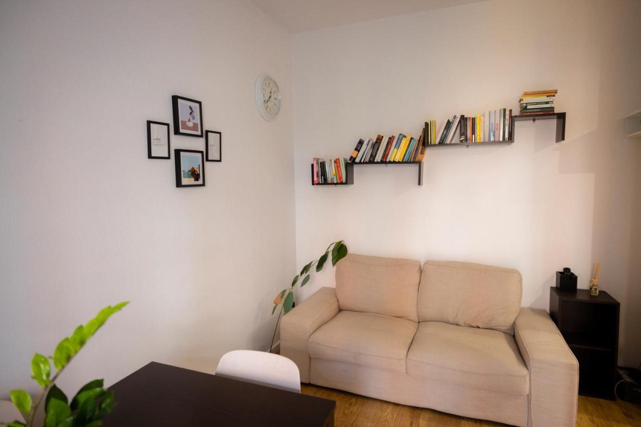 Ampio Bilocale In Zona Navigli/romolo Apartment