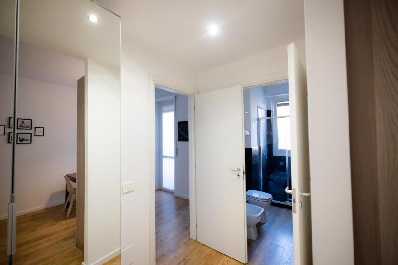 Apartment Ampio Bilocale In Zona Navigli/romolo Milan