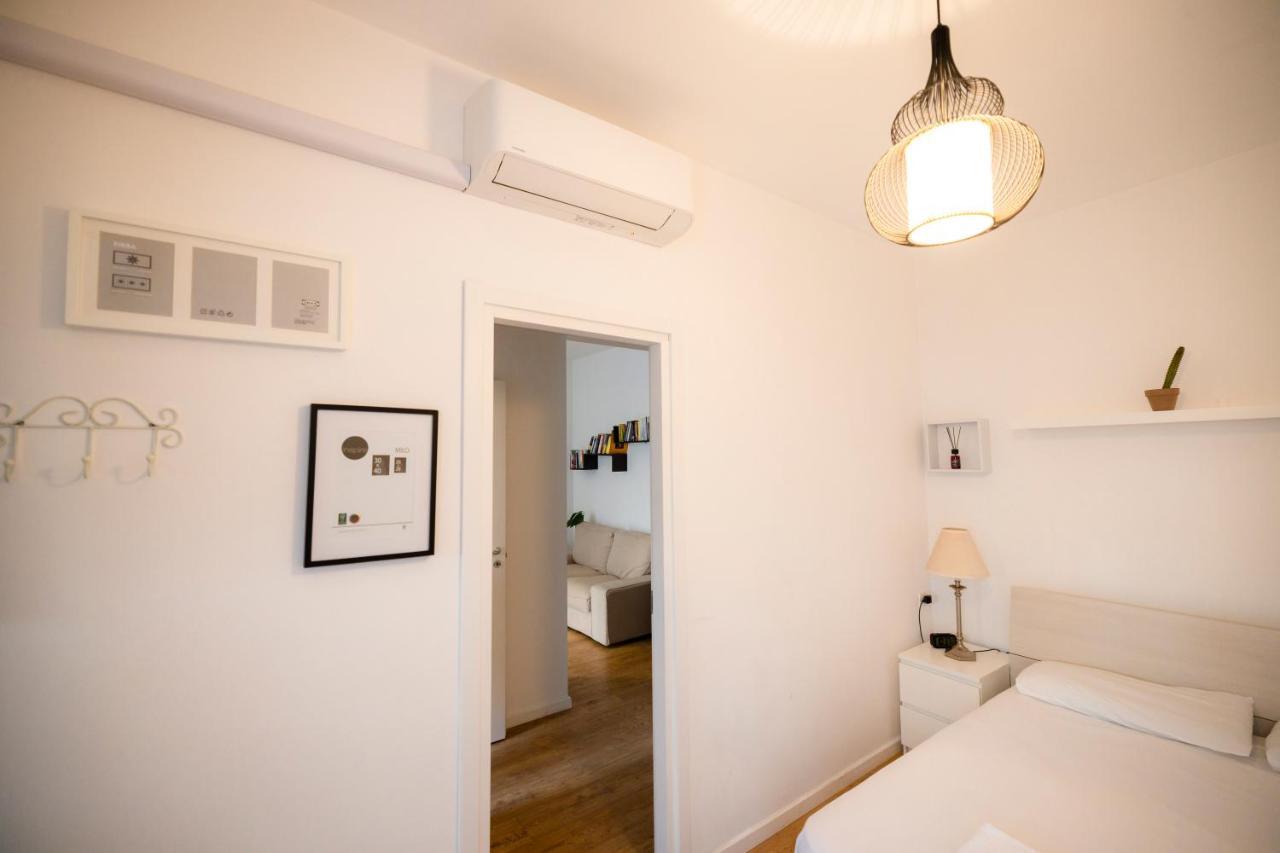 Apartment Ampio Bilocale In Zona Navigli/romolo