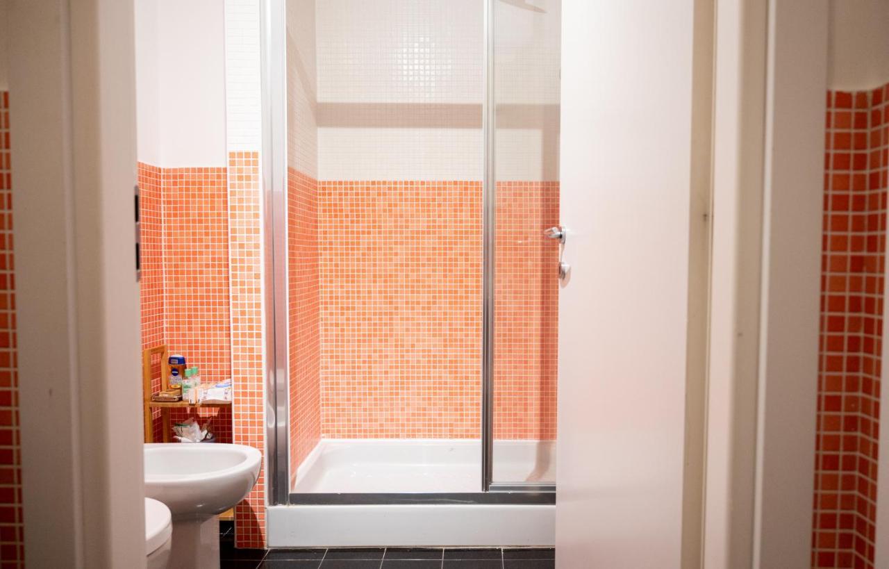 Trilocale Zona Farini/isola Apartamento Milão