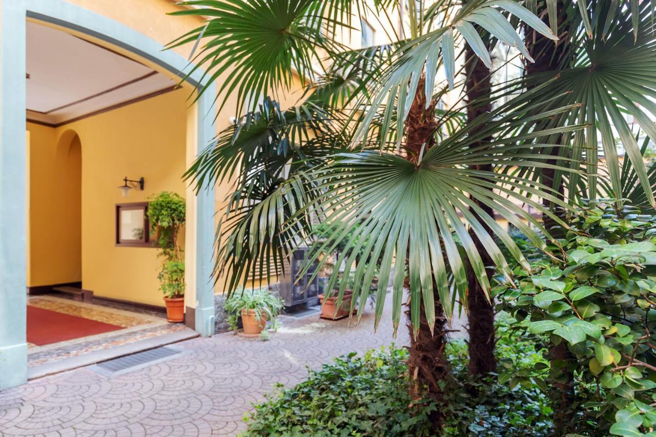 Retreats Apartment