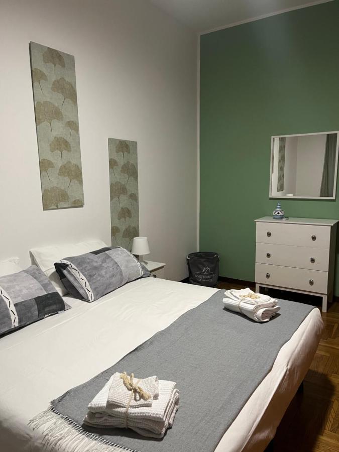 Ampio Bilocale A Apartment *