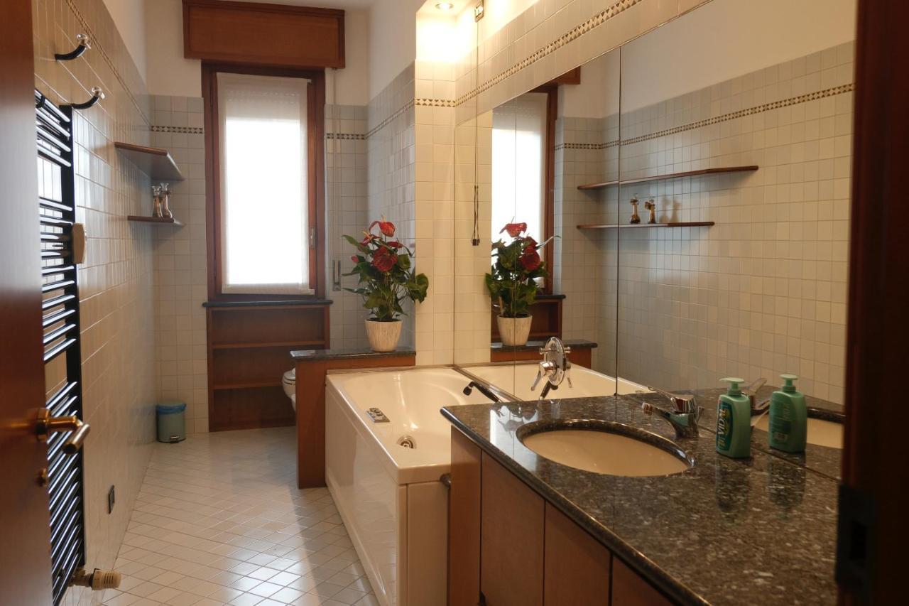 Apartment Emeraldway - Bellissimo In Zona Sempione-tre Torri Milan