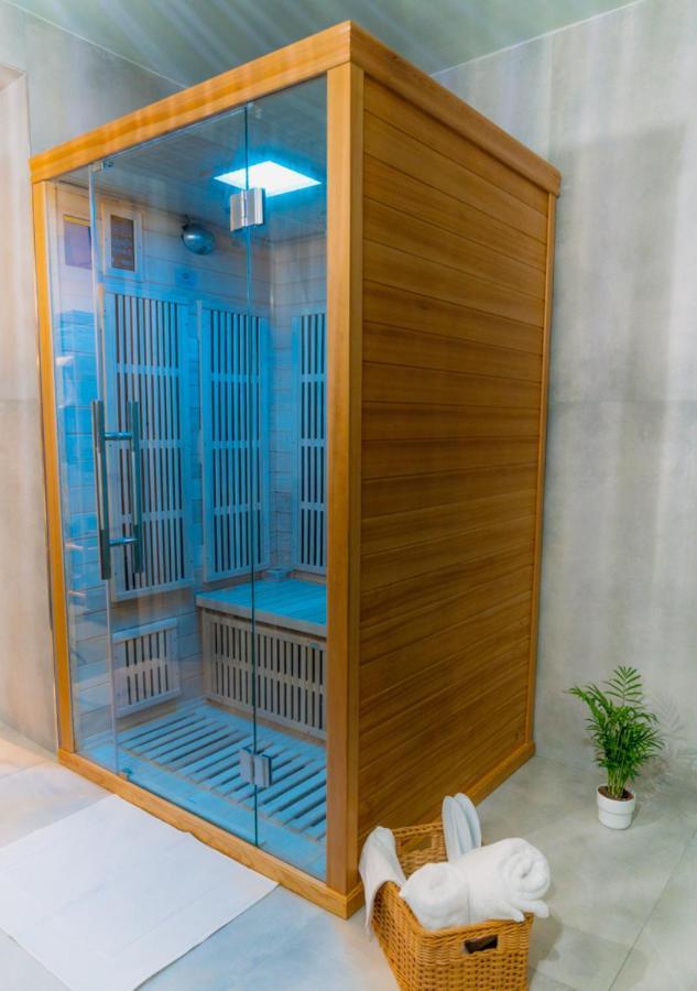 Experience - Palms Apartment Milan