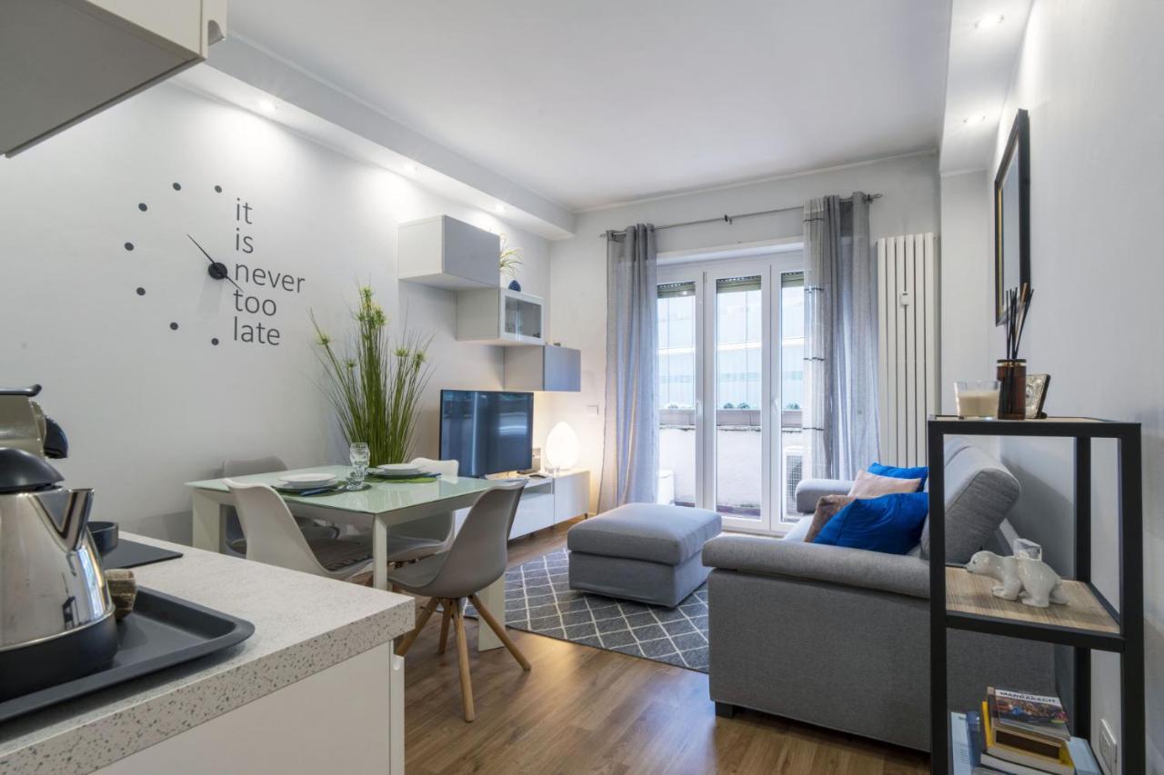 Apartment Easylife: Modern Trilocale In Gioia-porta Nuova