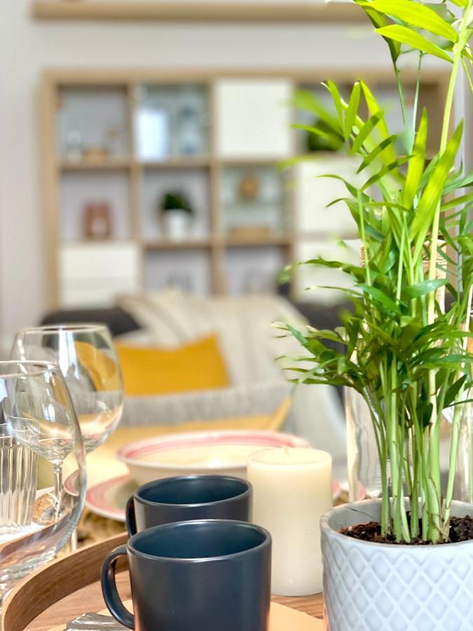 Homiesam - Yellow Dream & City Life Apartamento