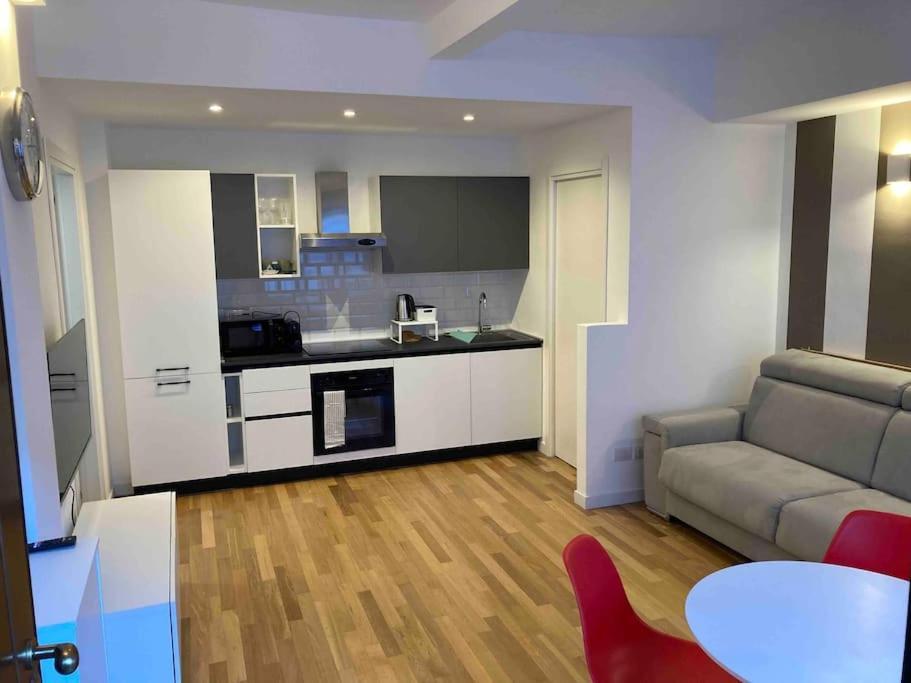 Holiday home Bilocale Zona Bocconi-navigli Milan