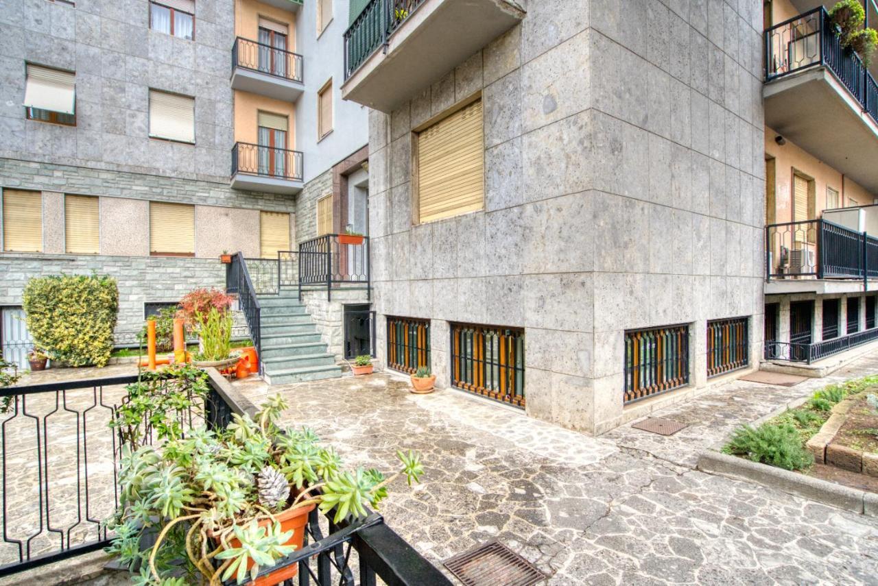 Caseospitali - Serendipity, Moderno Bilocale Con Balcone In Complesso Residenziale Milão