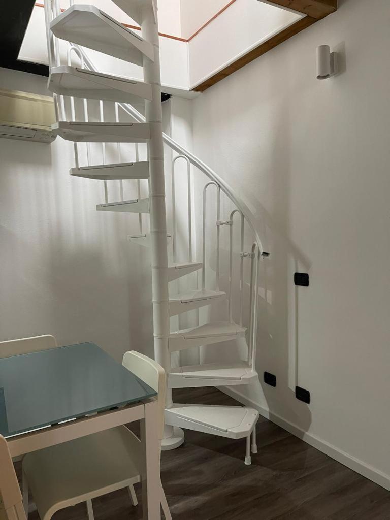 Easy - And Navigli Aparthotel Milan