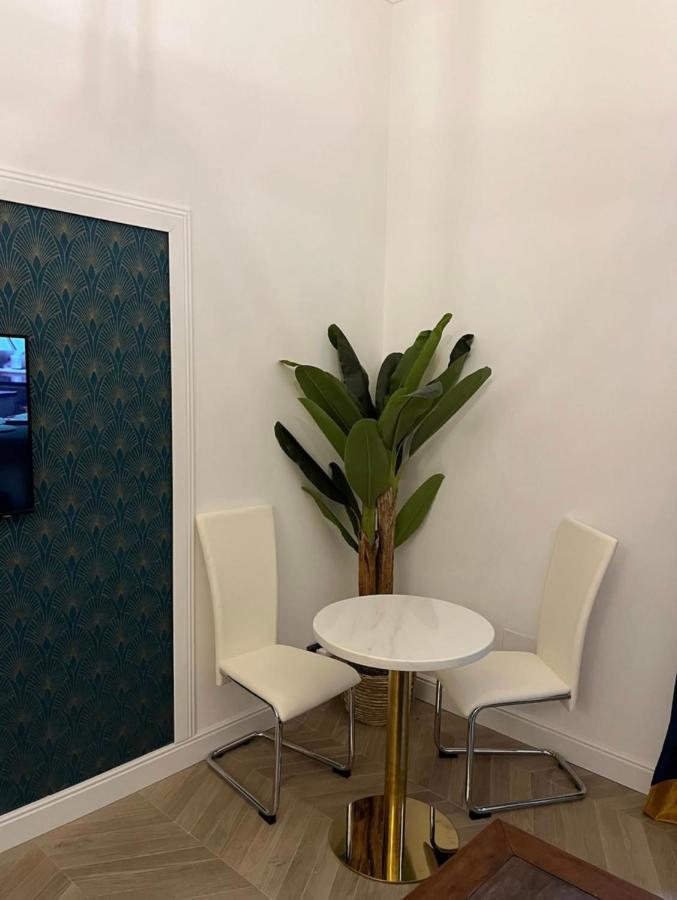 Isola Apartment