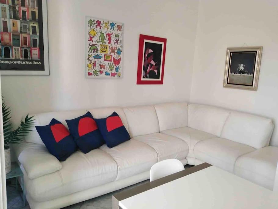 Lovely Flat, Super Connected To The Centre,wifi,4p *