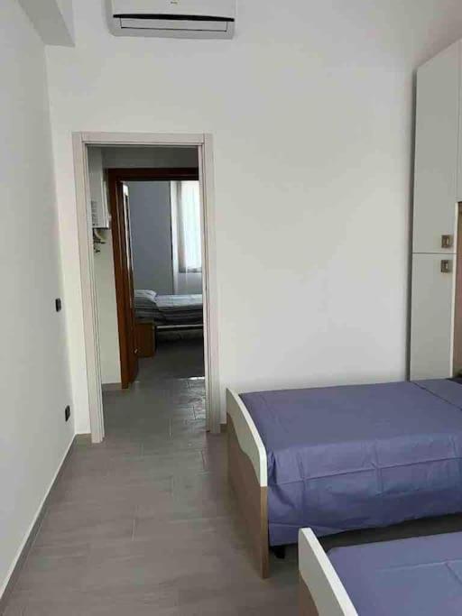 Apartment Isola District,famous Area, Space Flat, Lightful,6 Pax *