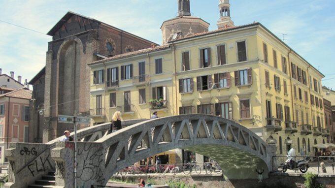 Apartment In Navigli Heart Milan