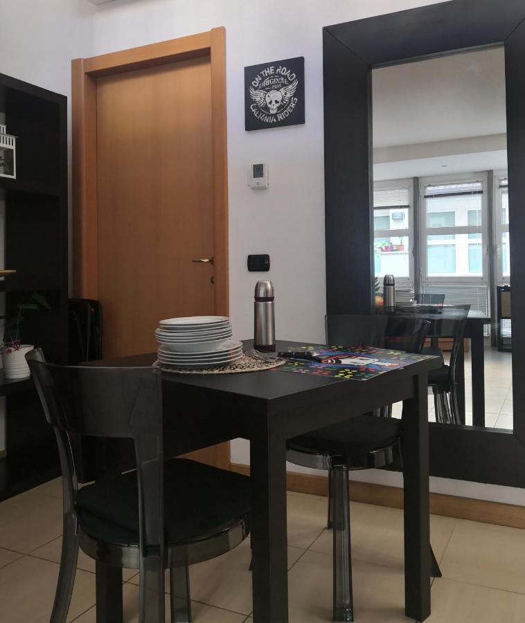 Loft Ristrutturato Vicino M4 Argonne - San Benigno * Milão