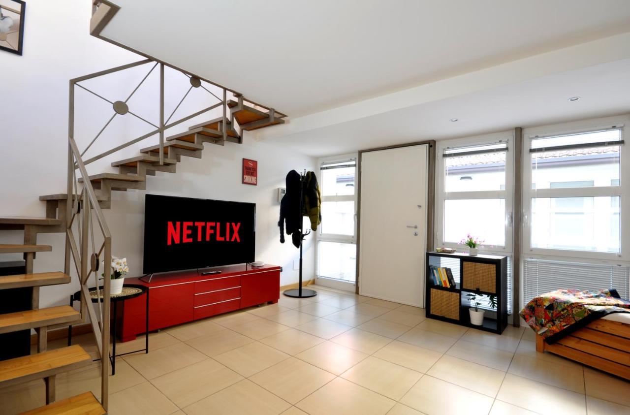Apartamento Loft Ristrutturato Vicino M4 Argonne - San Benigno *