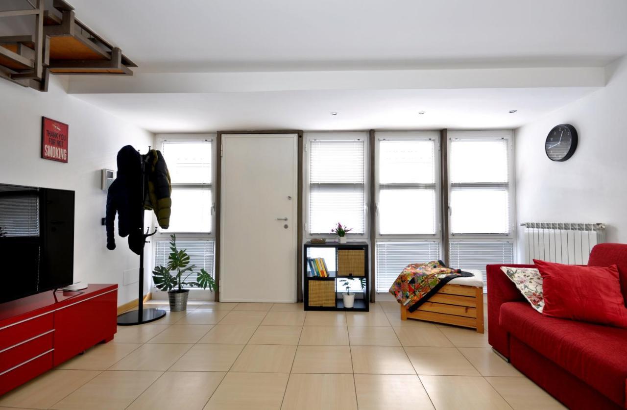 Apartamento Loft Ristrutturato Vicino M4 Argonne - San Benigno