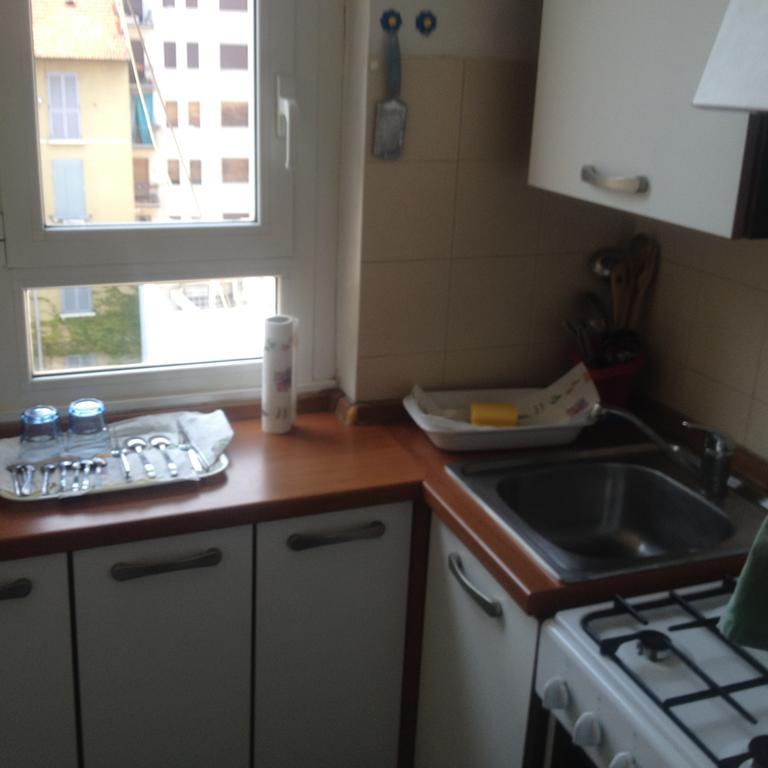 Cambiasi 5/127 Apartment