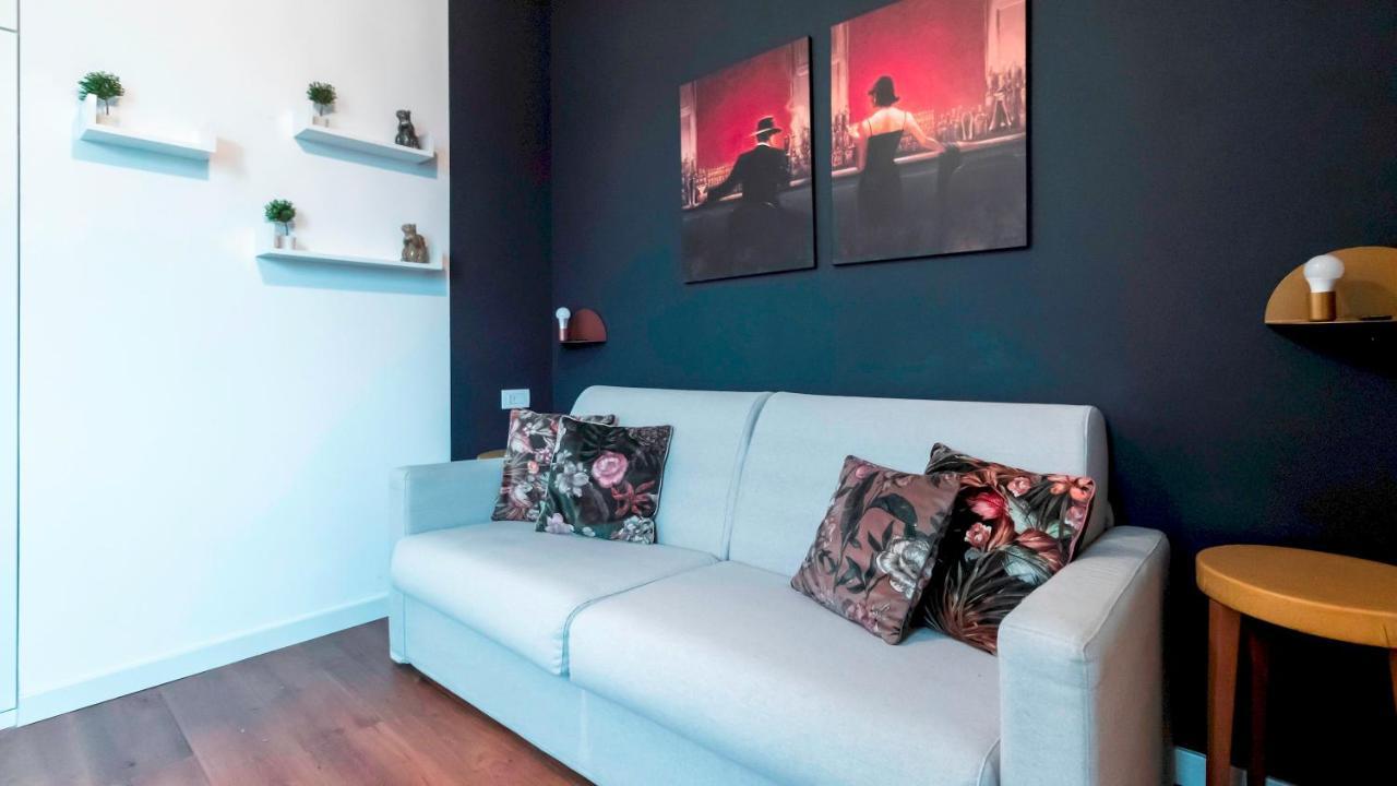 Italianway - Morosini 14 * Milan
