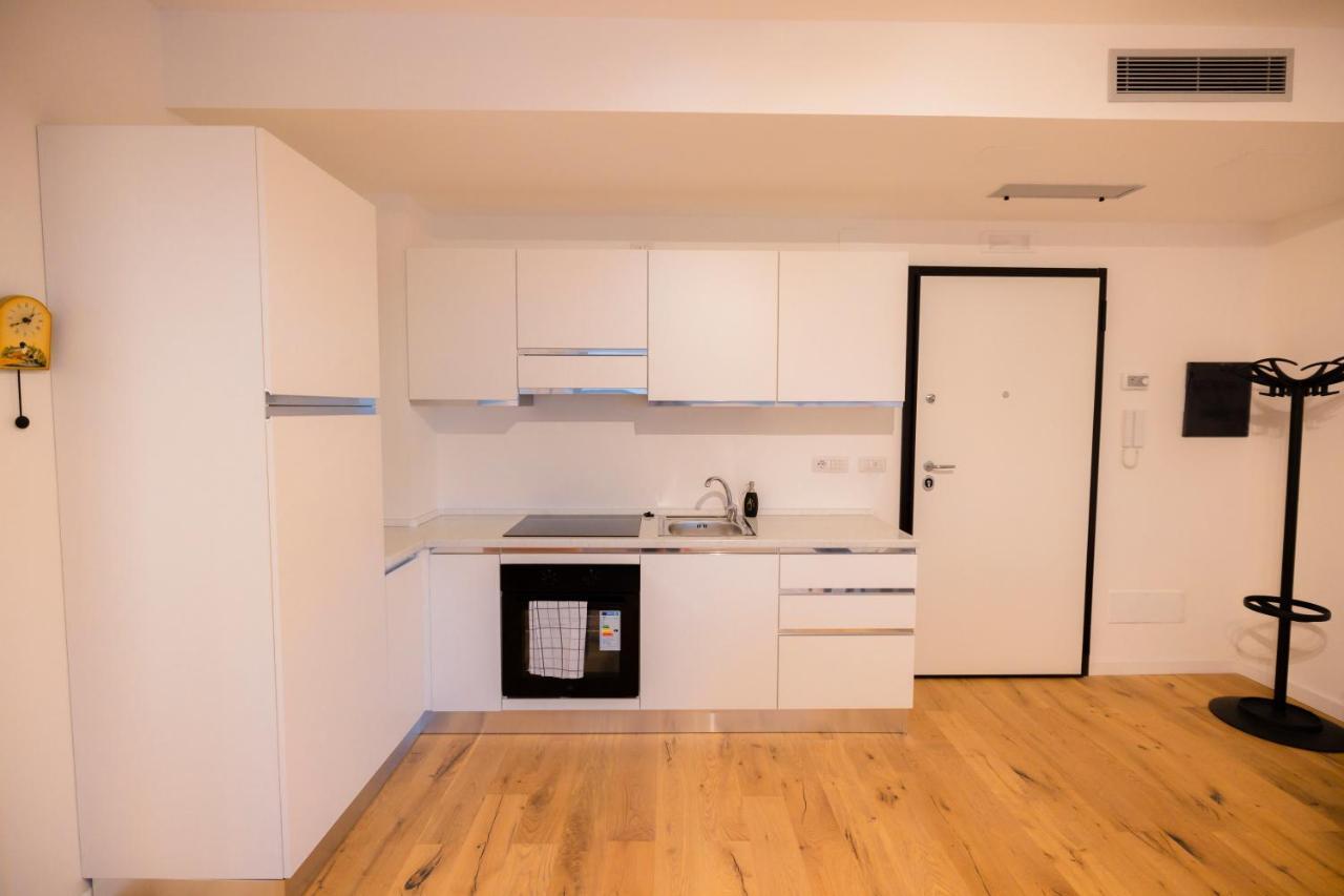 Nuovissimo Bilocale In Zona Navigli/romolo Apartamento *